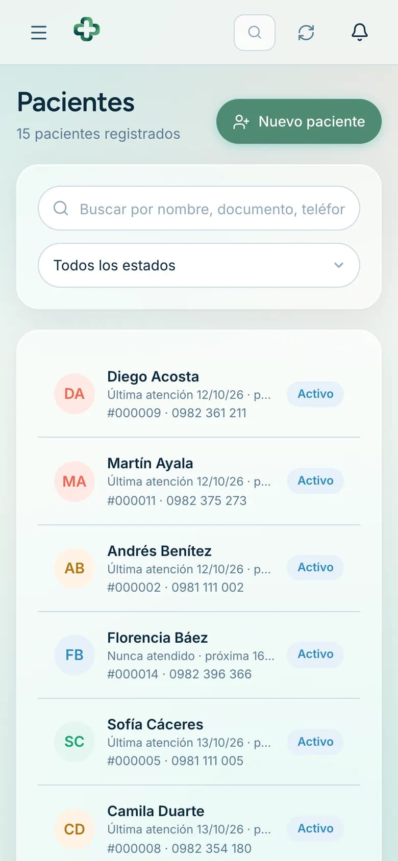 La lista de pacientes de DentoGest en el celular